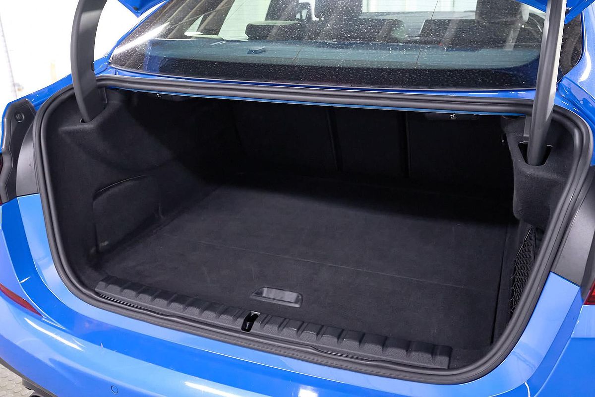 2022 BMW 2 Series 220i M Sport F44