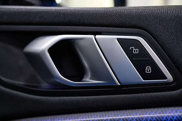 2022 BMW 2 Series 220i M Sport F44