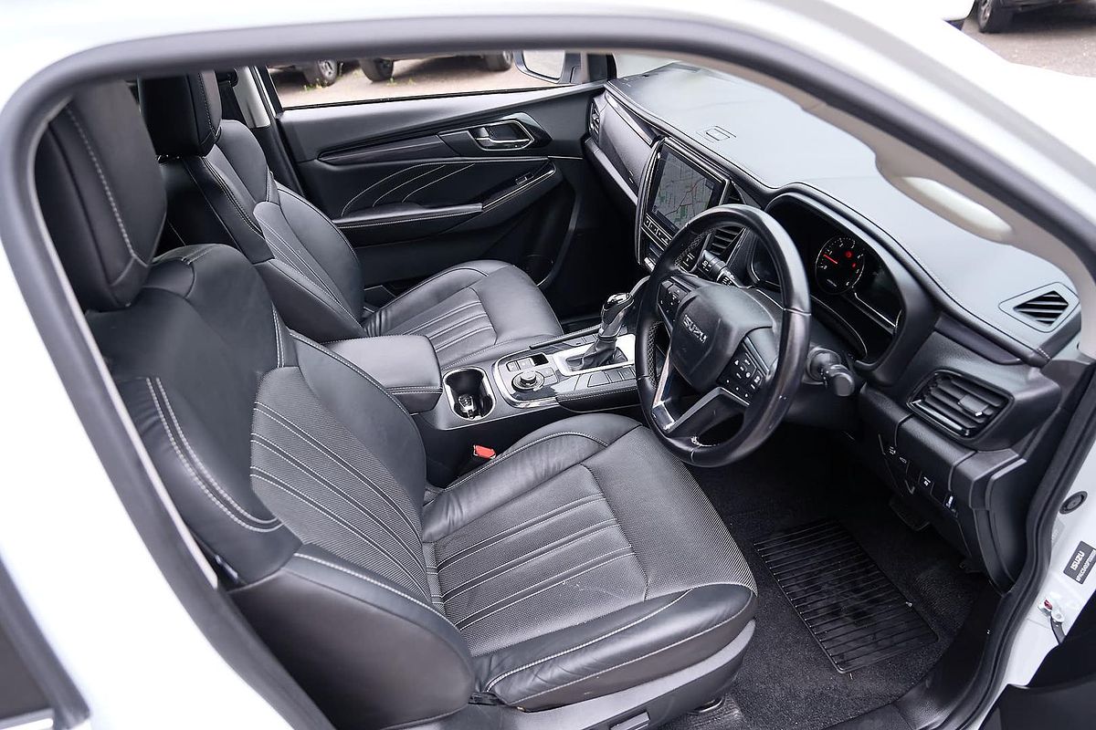 2023 Isuzu MU-X LS-T