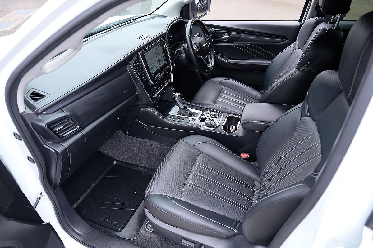 2023 Isuzu MU-X LS-T