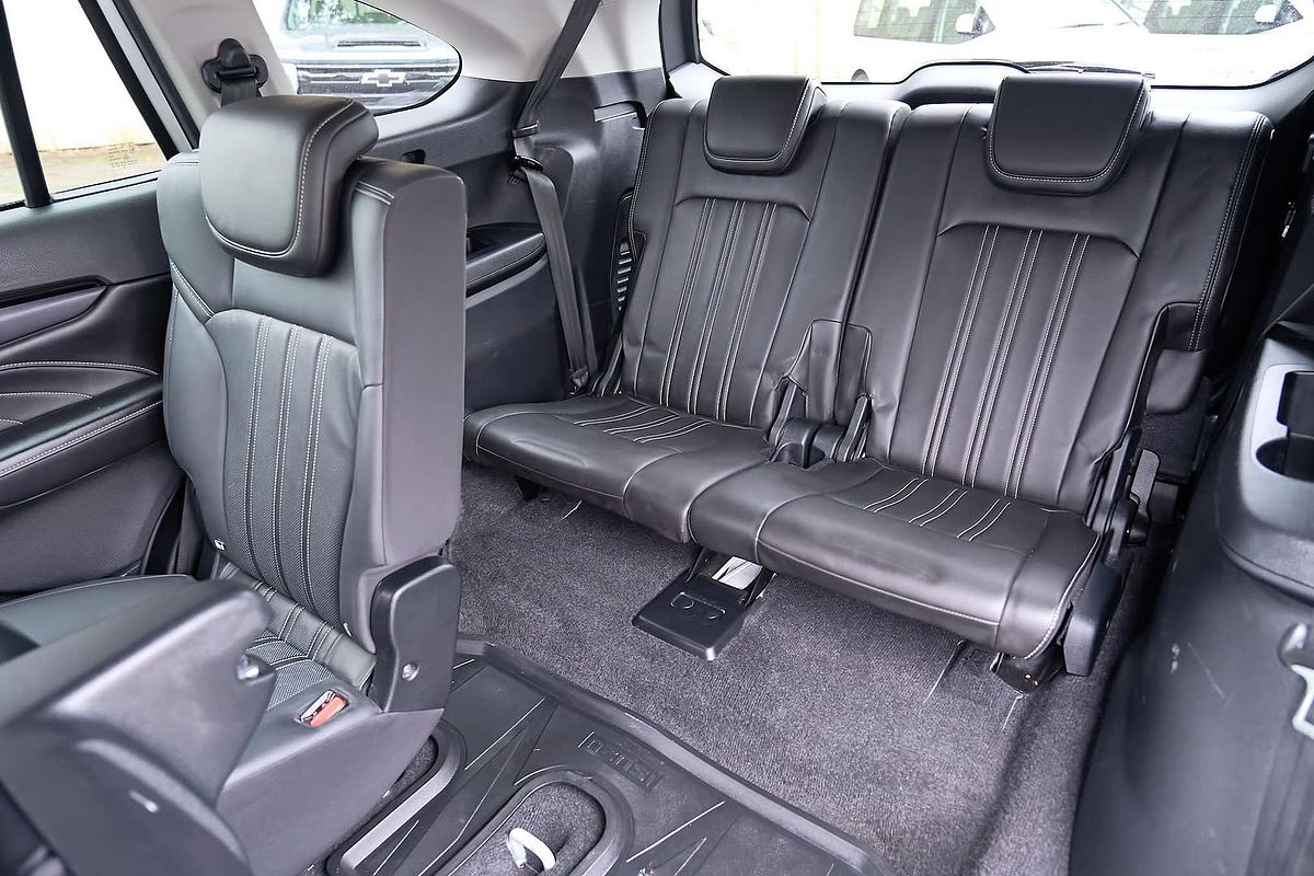 2023 Isuzu MU-X LS-T