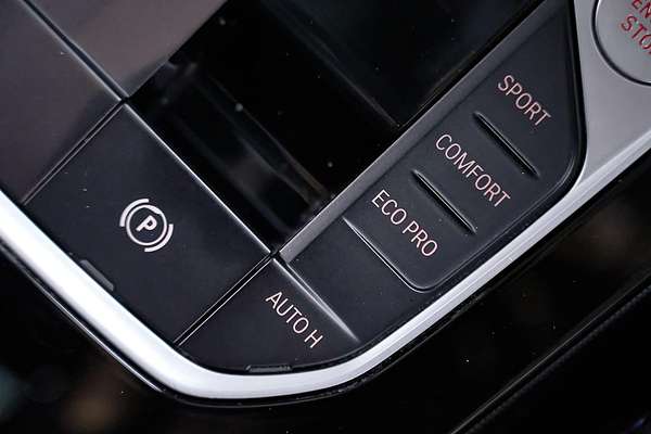 2022 BMW 2 Series 220i M Sport F44