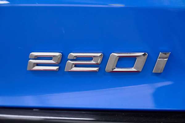 2022 BMW 2 Series 220i M Sport F44