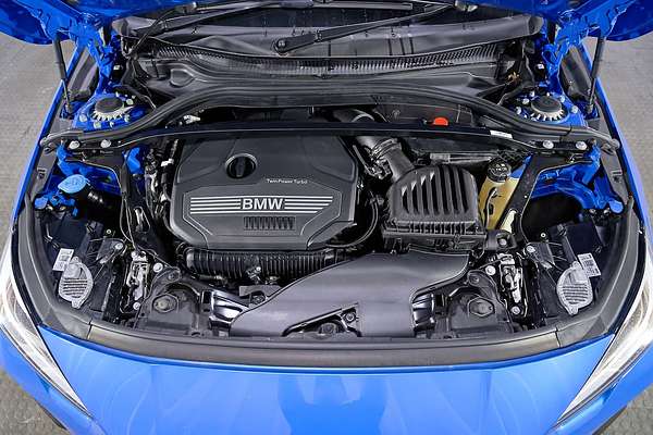 2022 BMW 2 Series 220i M Sport F44