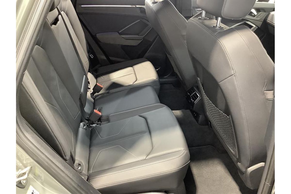 2021 Audi Q3 40 TFSI S line F3