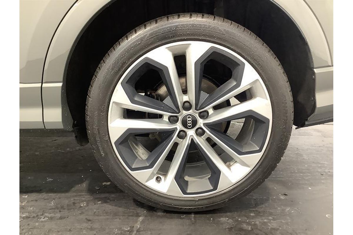 2021 Audi Q3 40 TFSI S line F3