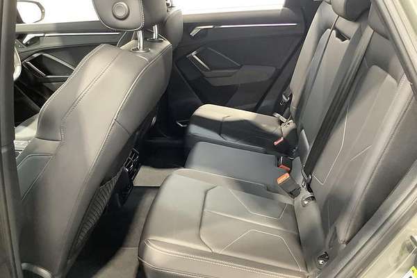 2021 Audi Q3 40 TFSI S line F3