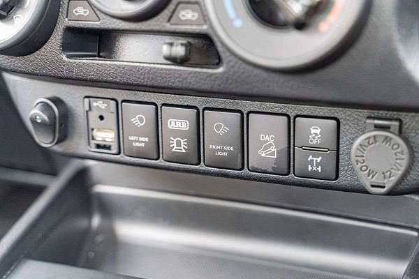 2022 Toyota Hilux SR GUN126R 4X4