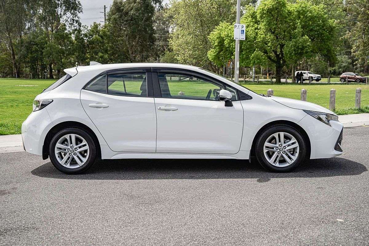 2021 Toyota Corolla Ascent Sport MZEA12R