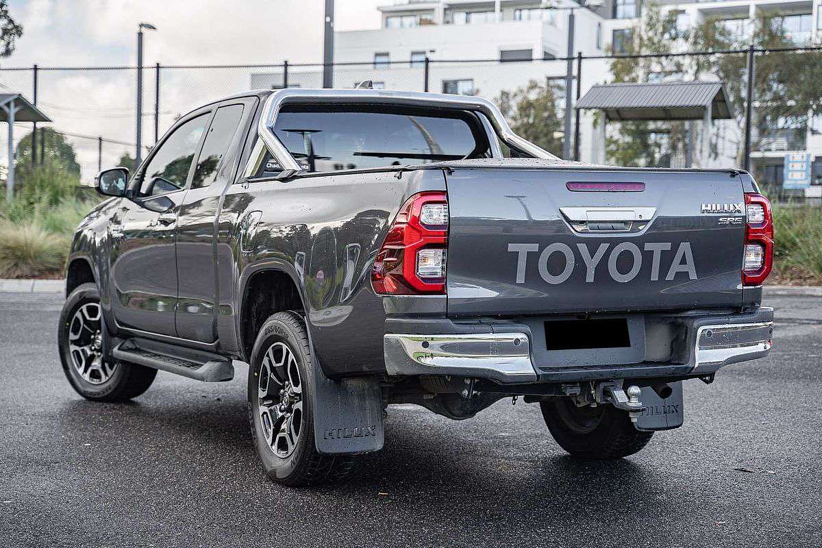 2022 Toyota Hilux SR5 GUN126R 4X4