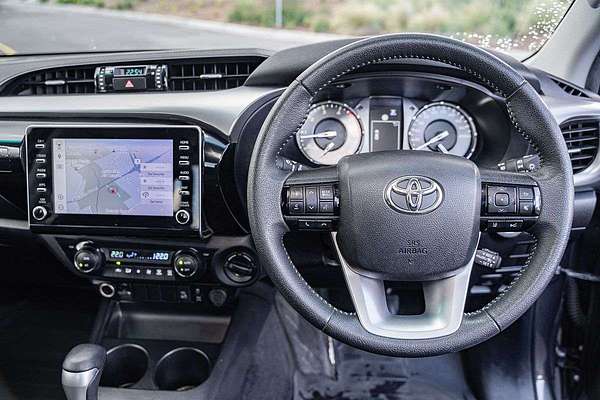 2022 Toyota Hilux SR5 GUN126R 4X4