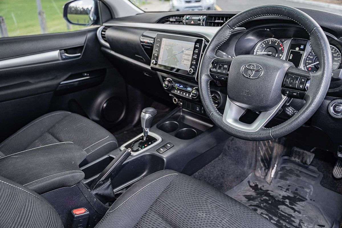 2022 Toyota Hilux SR5 GUN126R 4X4