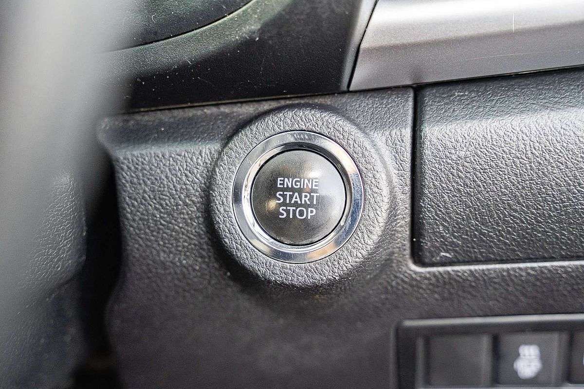 2022 Toyota Hilux SR5 GUN126R 4X4