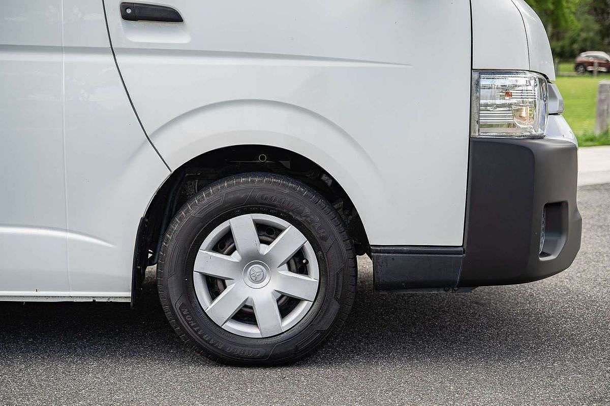 2014 Toyota Hiace Commuter TRH223R ELWB High Roof
