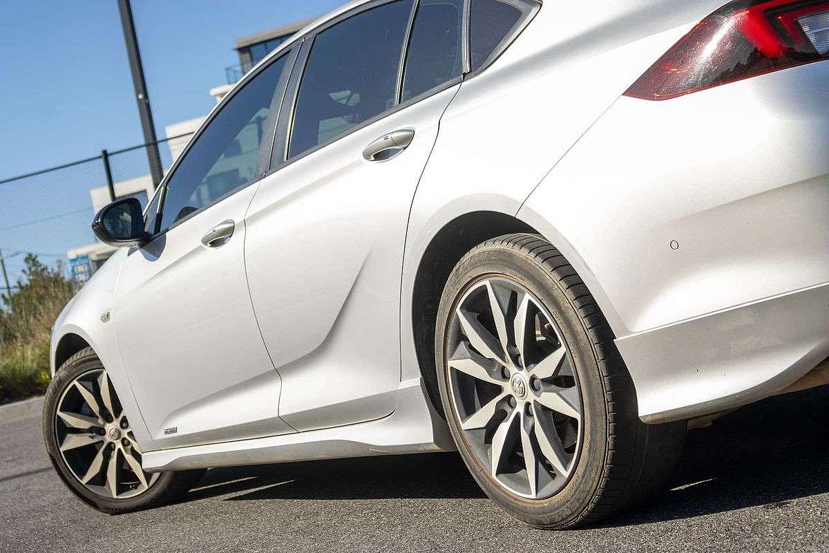 2018 Holden Commodore RS ZB