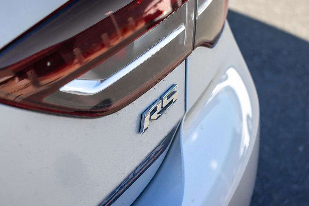 2018 Holden Commodore RS ZB