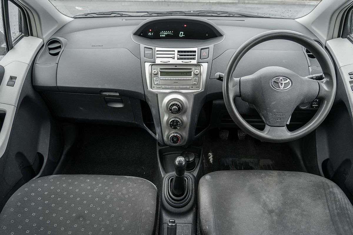 2007 Toyota Yaris YR NCP90R