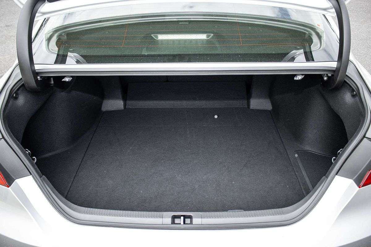 2022 Toyota Camry Ascent AXVH70R