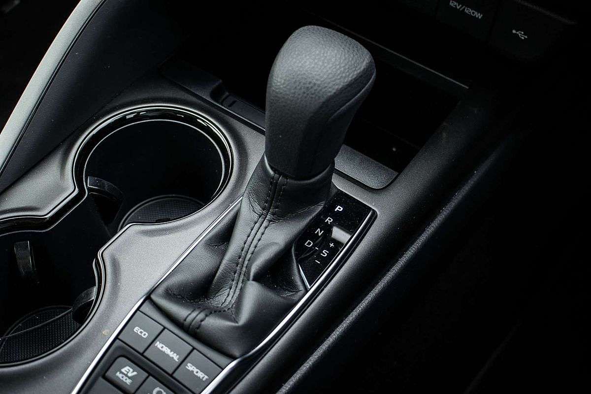 2022 Toyota Camry Ascent AXVH70R