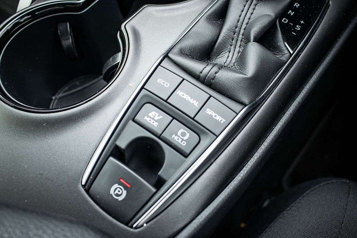 2022 Toyota Camry Ascent AXVH70R