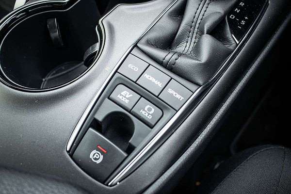 2022 Toyota Camry Ascent AXVH70R