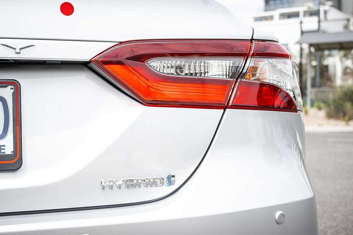 2021 Toyota Camry Ascent AXVH70R