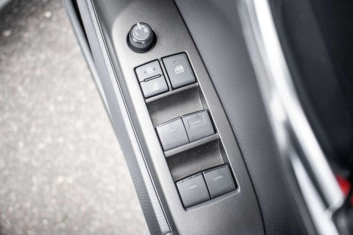 2021 Toyota Camry Ascent AXVH70R