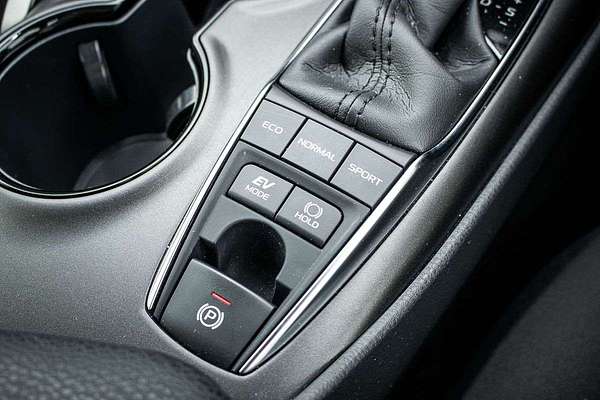 2021 Toyota Camry Ascent AXVH70R