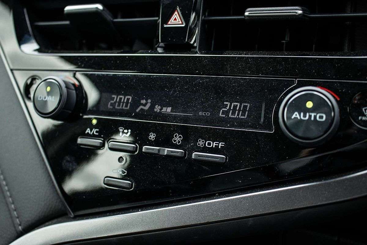 2021 Toyota Camry Ascent AXVH70R