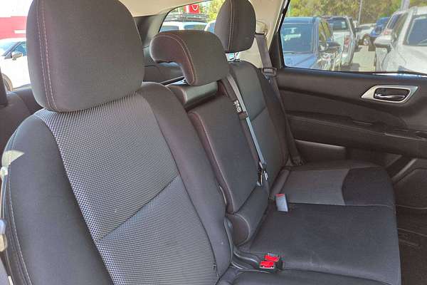 2017 Nissan Pathfinder ST R52 Series II