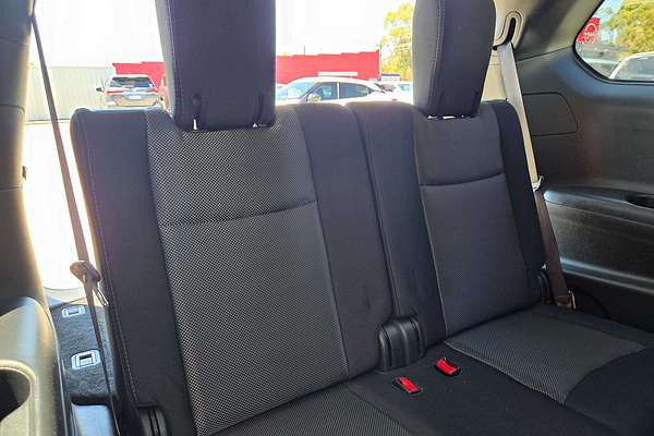 2017 Nissan Pathfinder ST R52 Series II