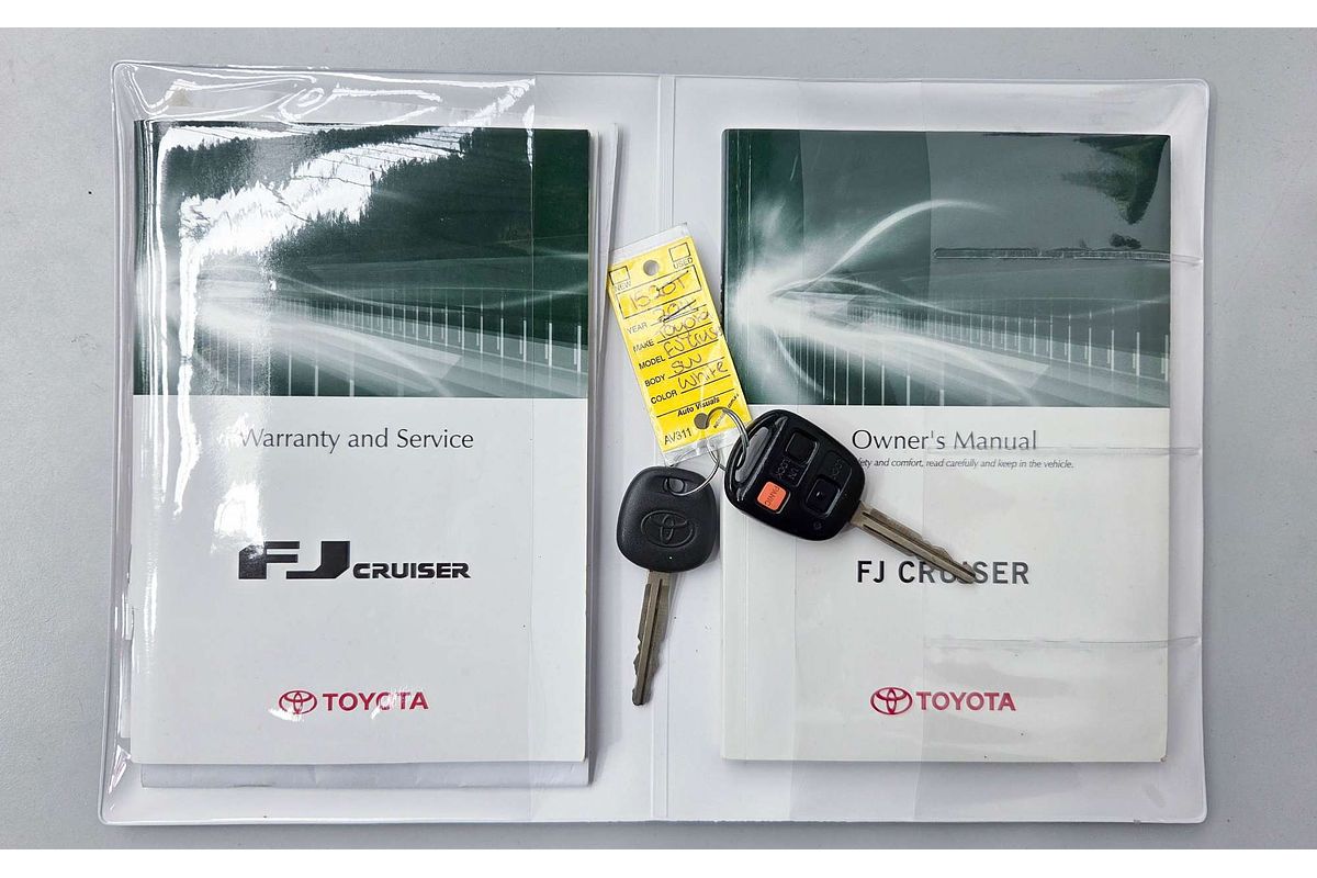 2011 Toyota FJ Cruiser GSJ15R