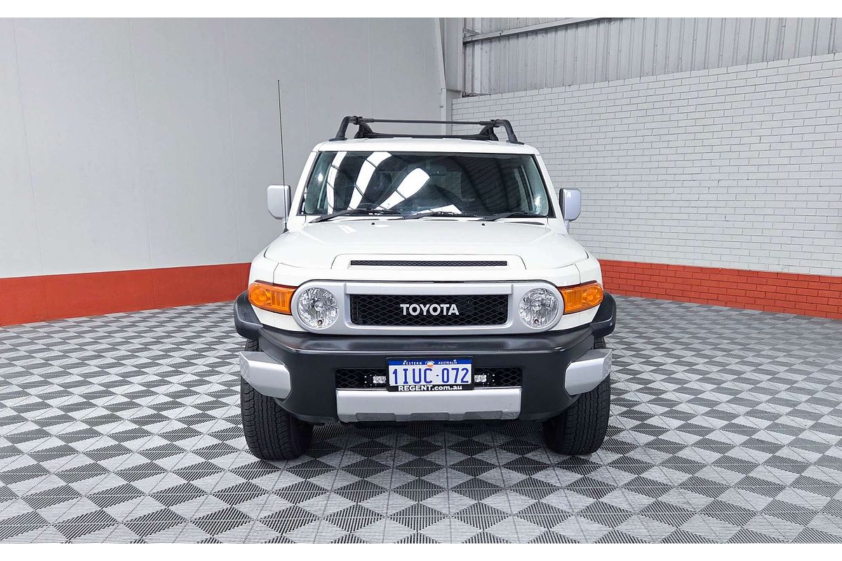 2011 Toyota FJ Cruiser GSJ15R