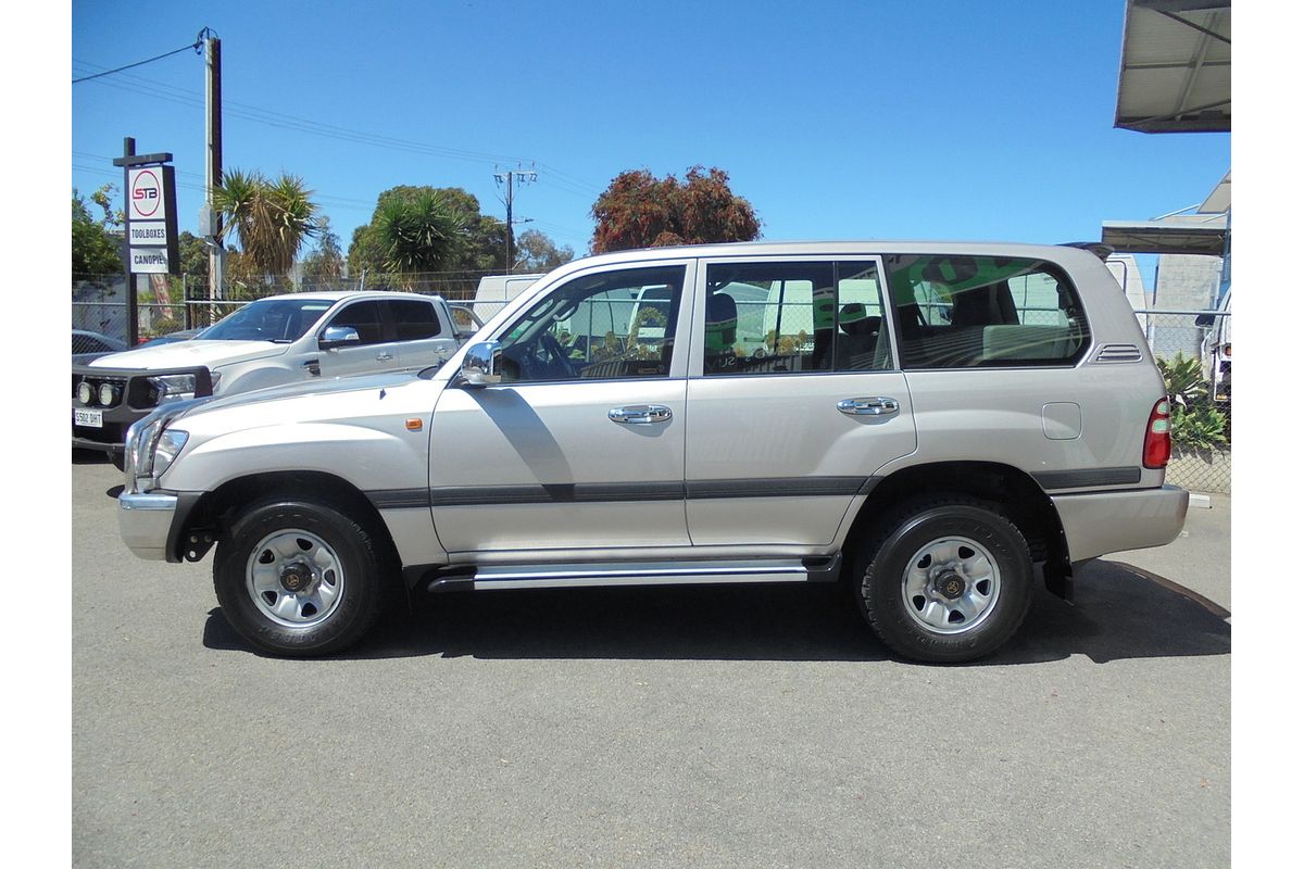 2003 Toyota Landcruiser GXL HDJ100R