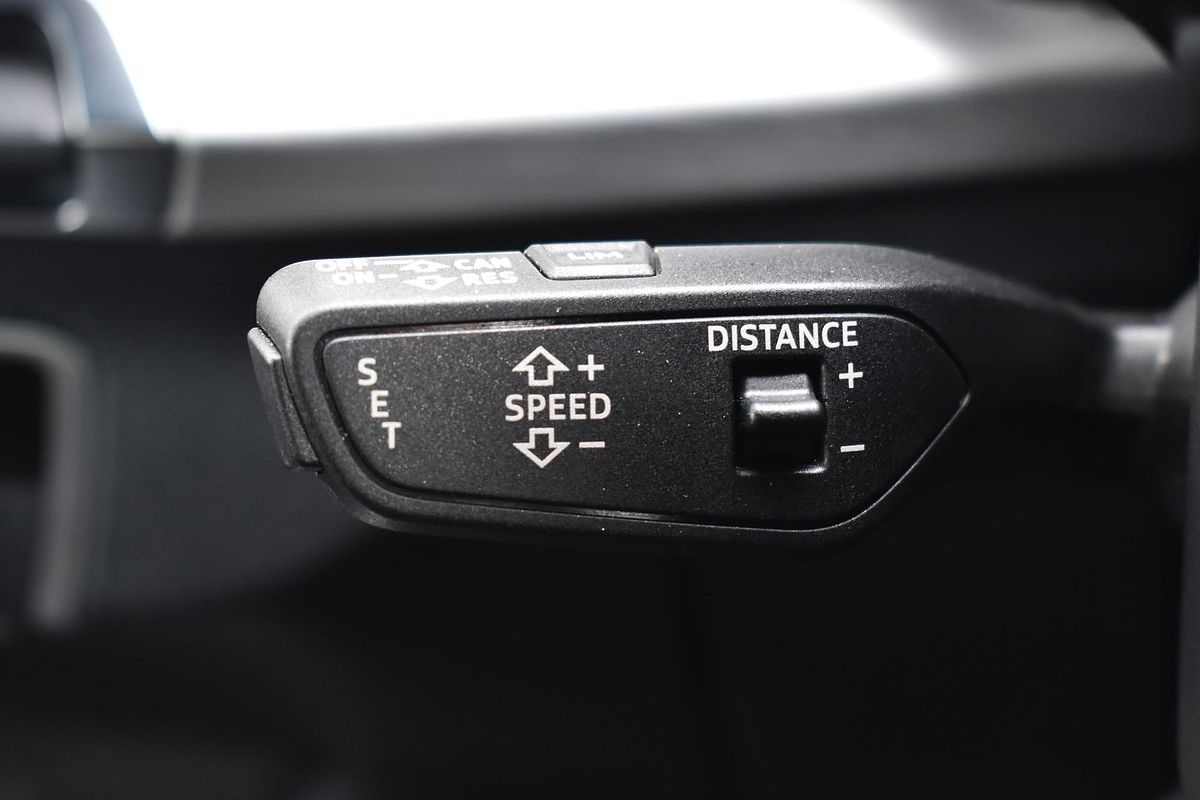 2016 Audi Q2 design GA