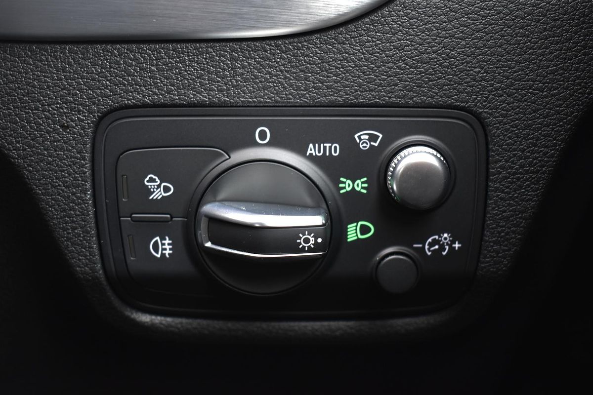 2016 Audi Q2 design GA