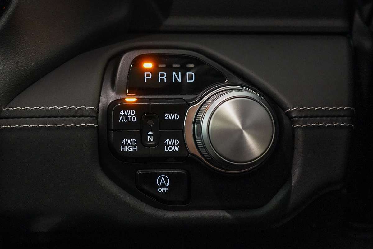 2024 RAM 1500 Laramie Sport RamBox DT 4X4 SWB