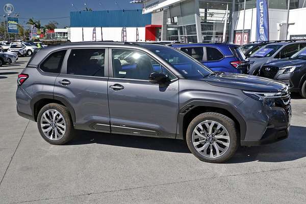 2025 Subaru Forester Hybrid Touring S6