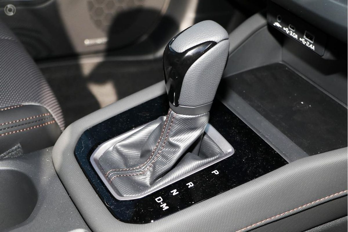 2025 Subaru Forester Hybrid Touring S6