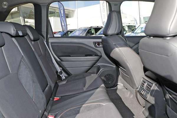 2025 Subaru Forester Hybrid Touring S6