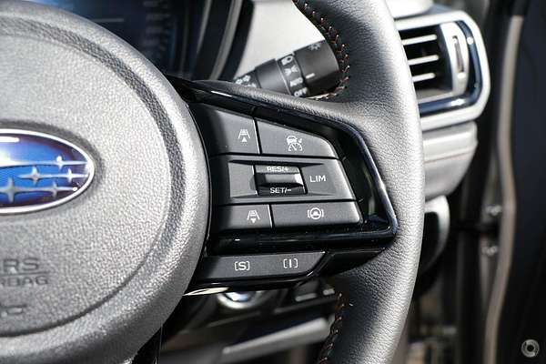 2025 Subaru Forester Hybrid Touring S6