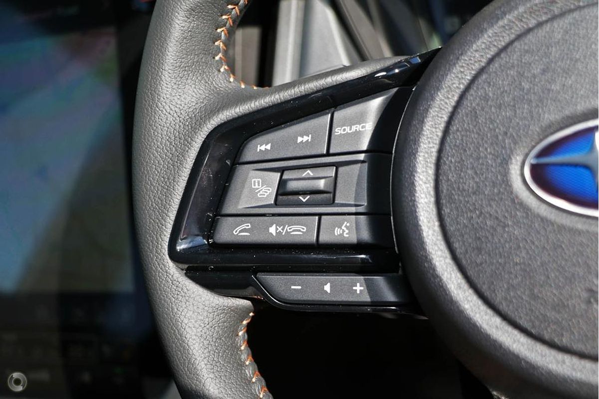 2025 Subaru Forester Hybrid Touring S6