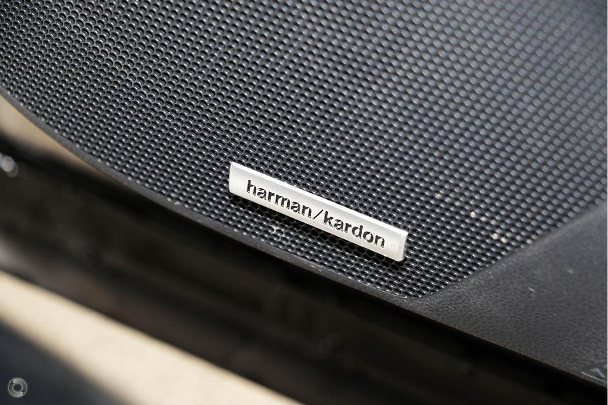 2025 Subaru Forester Hybrid Touring S6