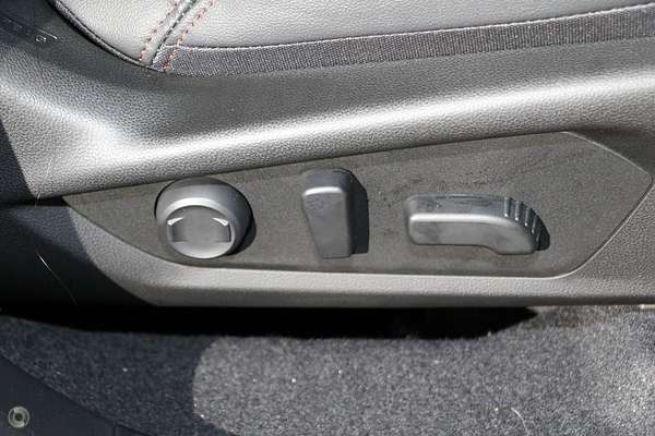 2025 Subaru Forester Hybrid Touring S6