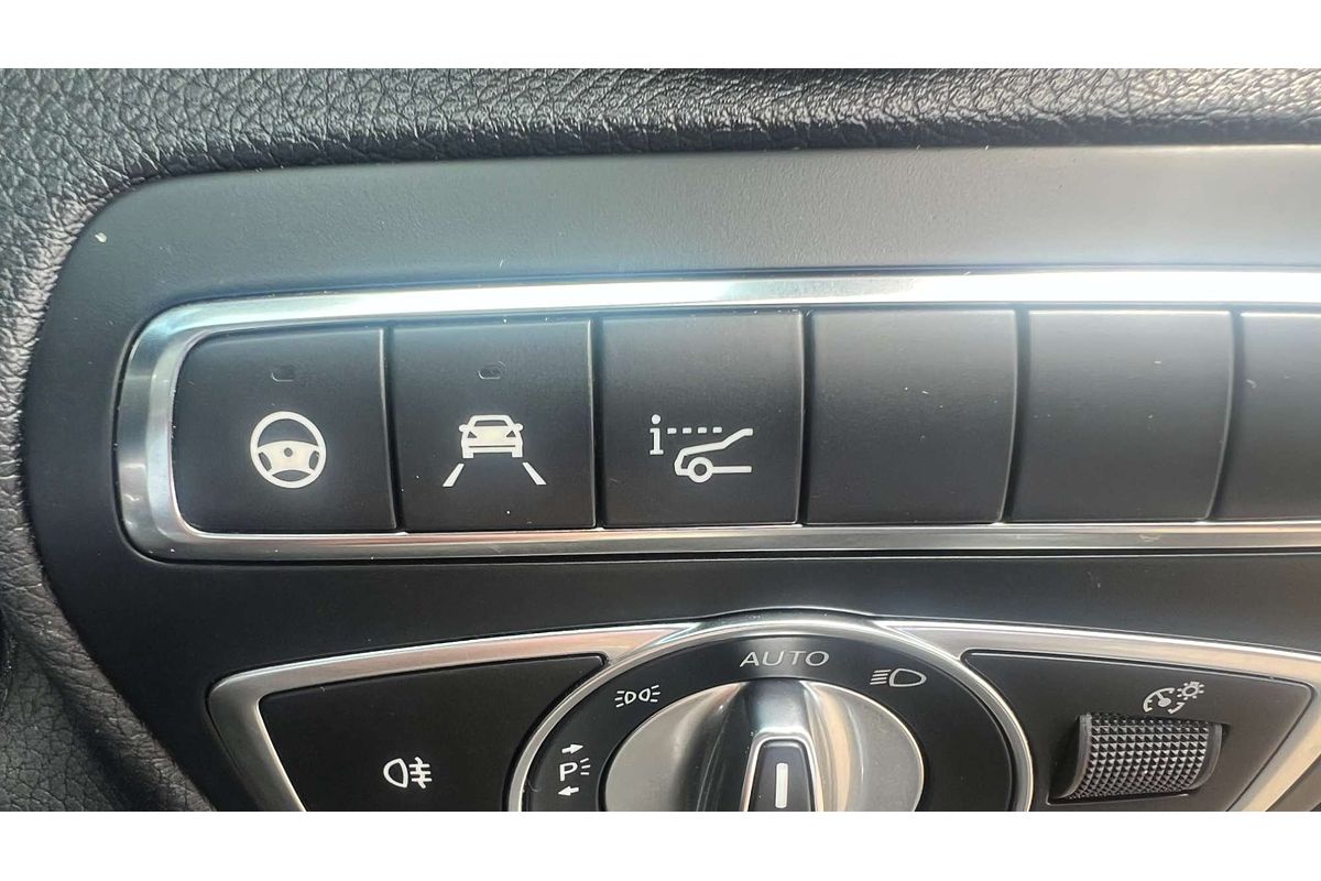 2018 Mercedes-Benz C-Class C300 W205