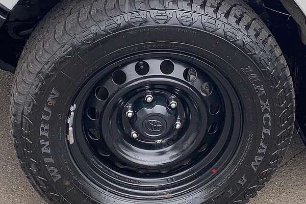 2022 Toyota Hilux SR GUN126R 4X4