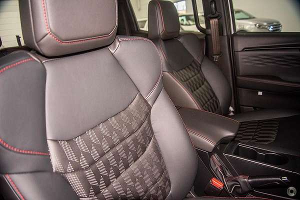 2025 Isuzu D-MAX X-TERRAIN 4X4