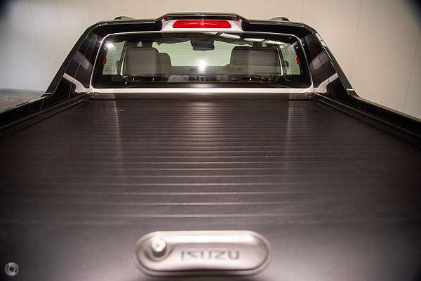 2025 Isuzu D-MAX X-TERRAIN 4X4