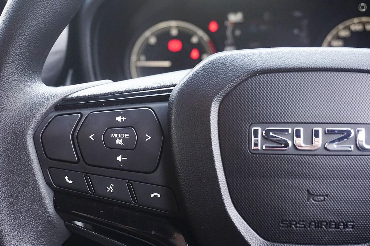 2025 Isuzu D-MAX X-RIDER 4X4