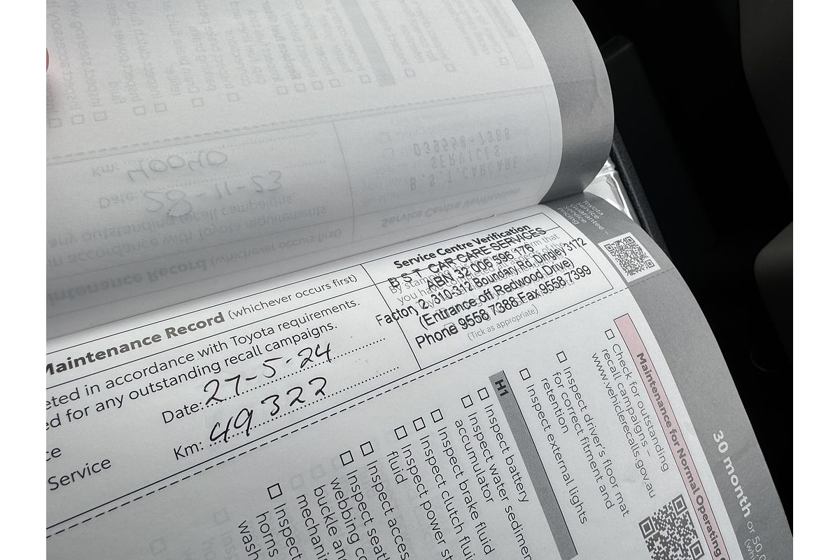 2022 Toyota Hiace GDH320R ELWB High Roof